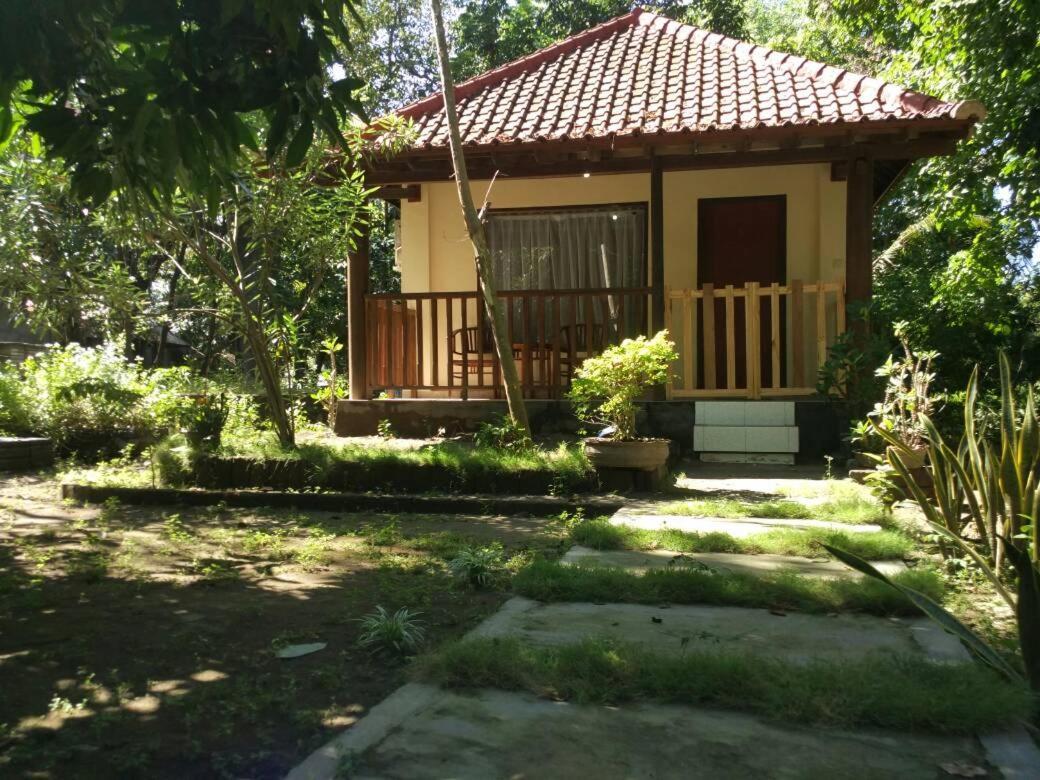 Pondok Wisata Gili Lampu Labuhan Pandan Экстерьер фото